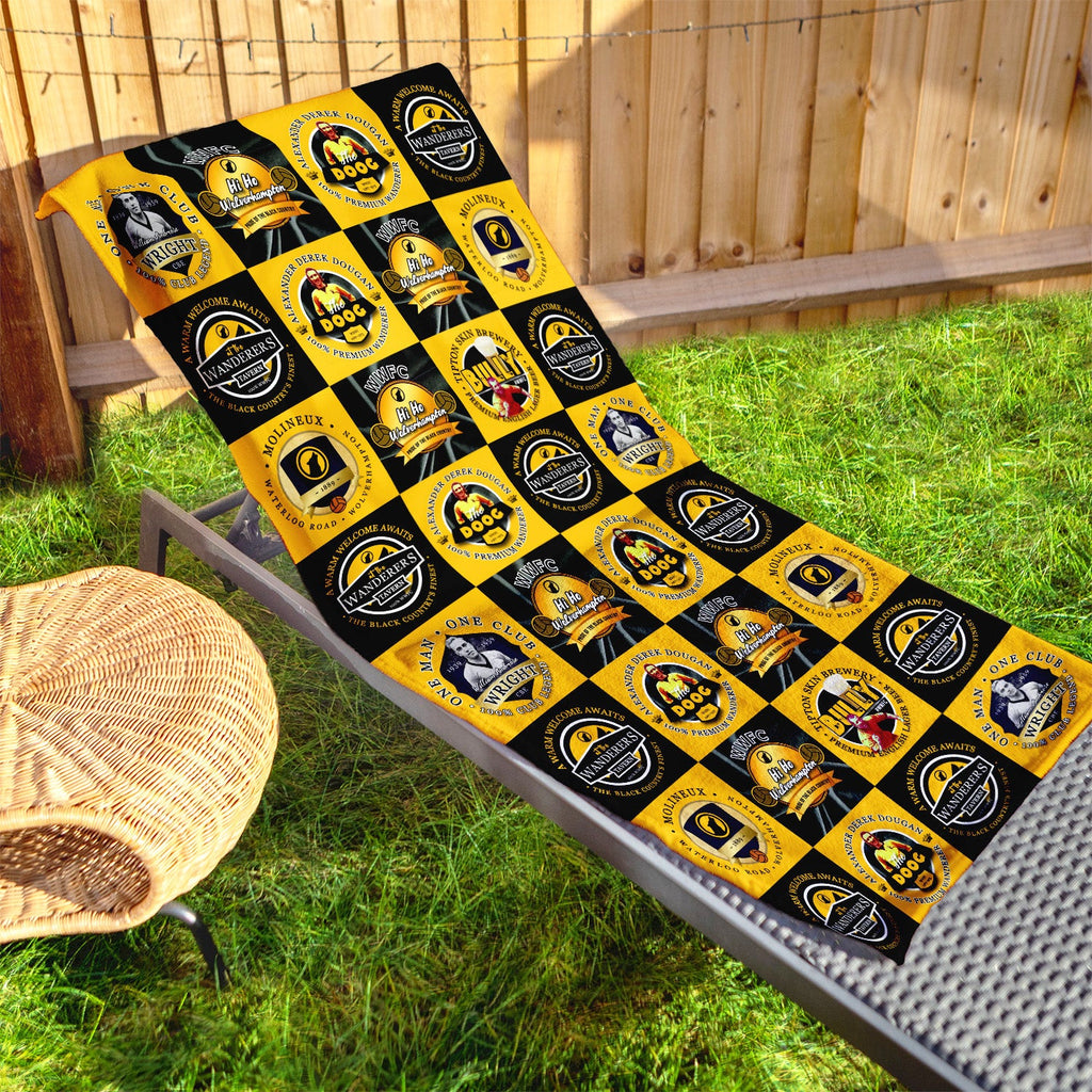 Wolverhampton - Football Legends - Microfibre Beach Towel - 150cm x 75cm